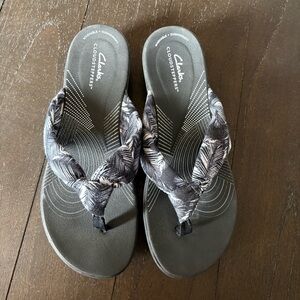 Clarks Arla Glison‎ Cloudsteppers Black Wedge Flip Flops Sandals Size 10